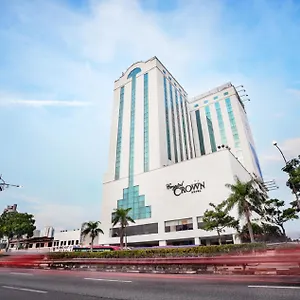 Crystal Crown Jb Hotel